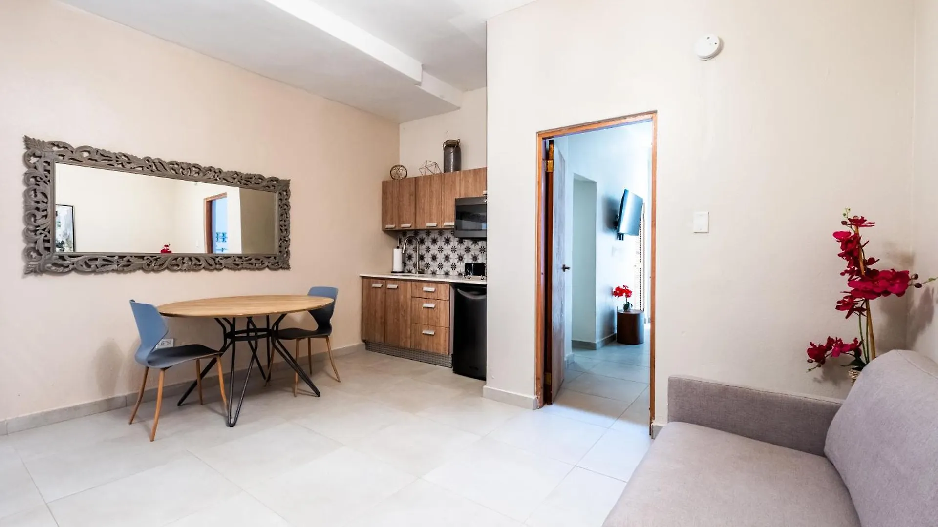 La Mona Loiza Apartment Complex By Stay With Bear 산후안 호텔