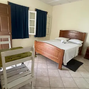 Pensao Domingas São Filipe