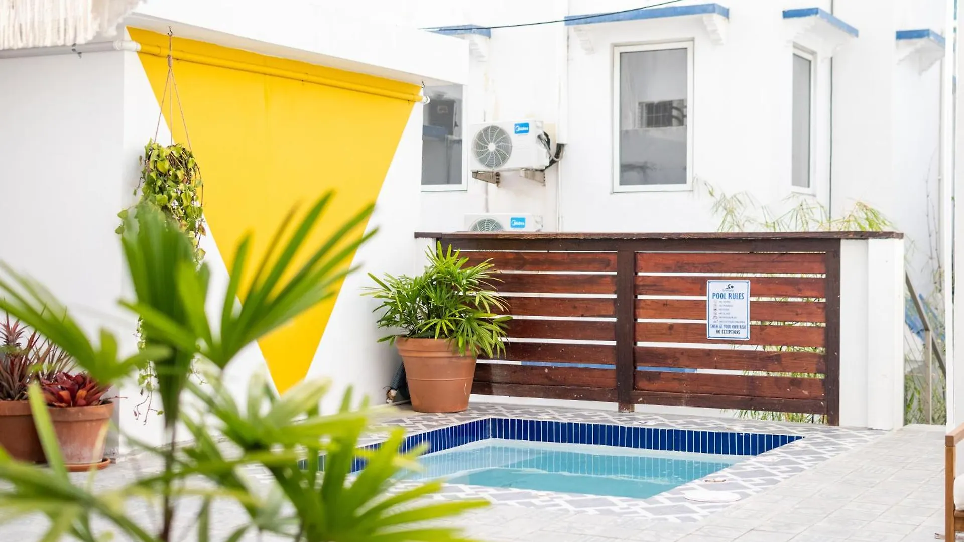 La Mona Loiza Apartment Complex By Stay With Bear San Juan Puerto Rico